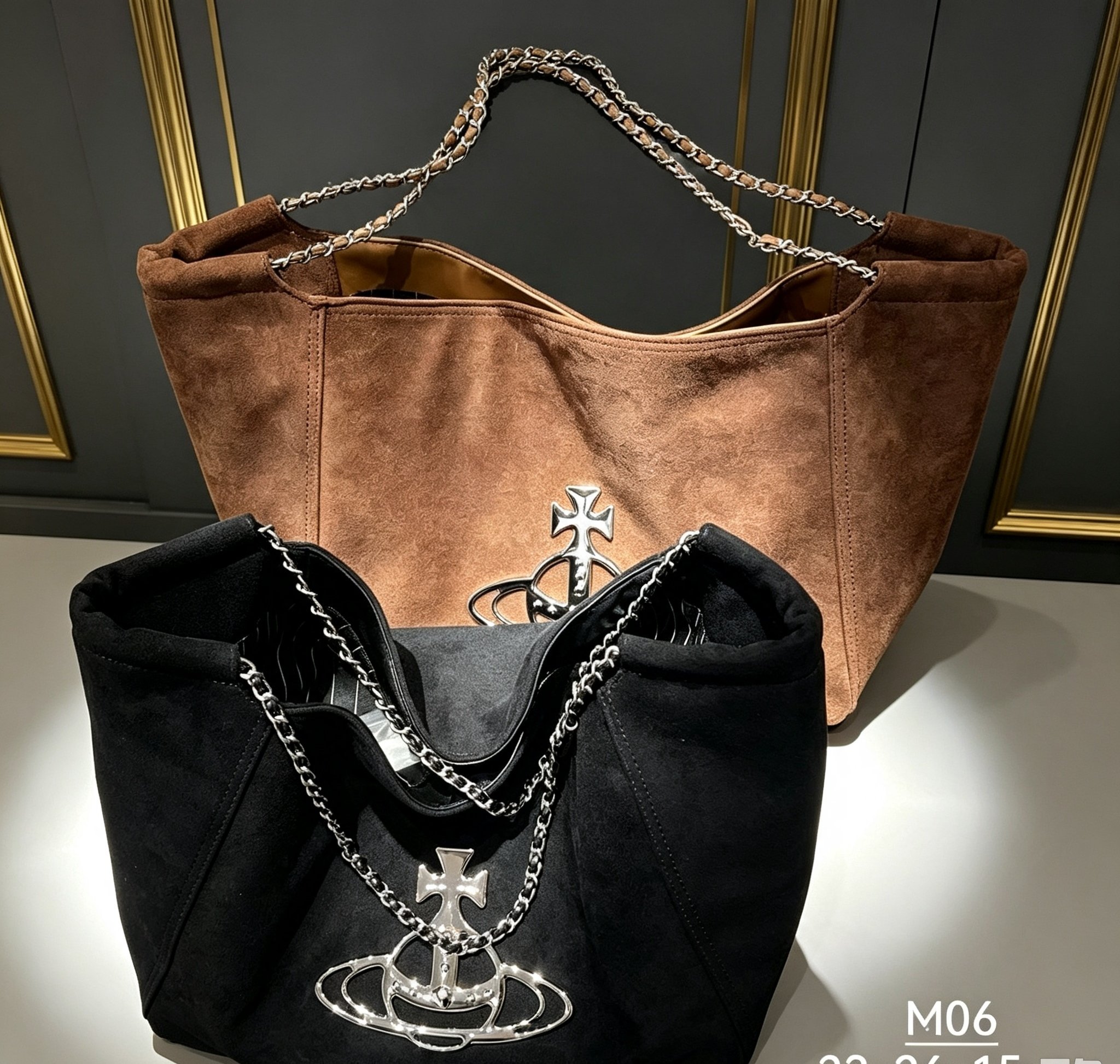Vivienne Westwood オーブ スエード チェーントートバッグ