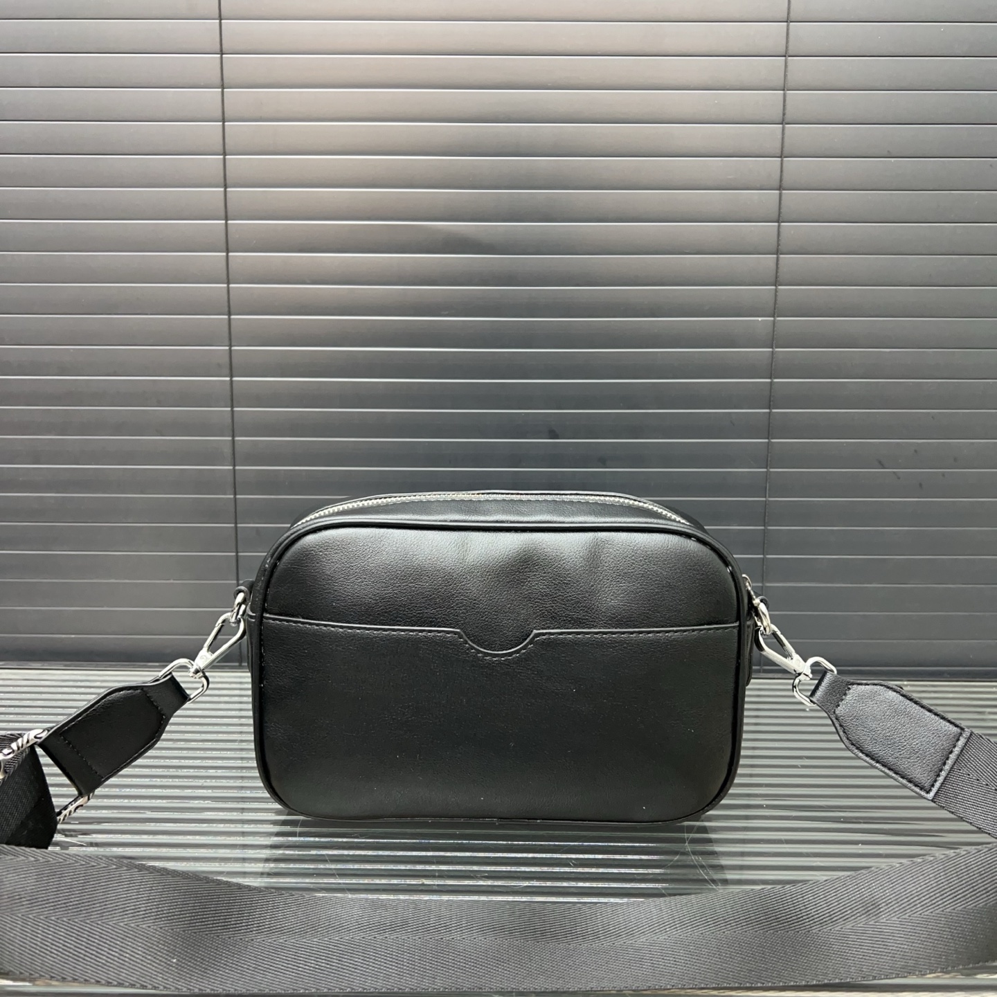 クロムハーツ レザー カメラバッグ メンズ ショルダーバッグ クロス