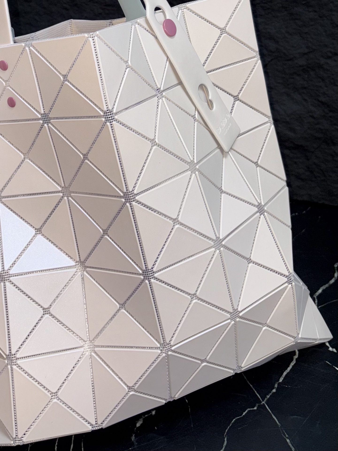 ISSEY MIYAKE イッセイ ミヤケ BAO BAO CARAT カラット トートバッグ ジオメトリック レディース