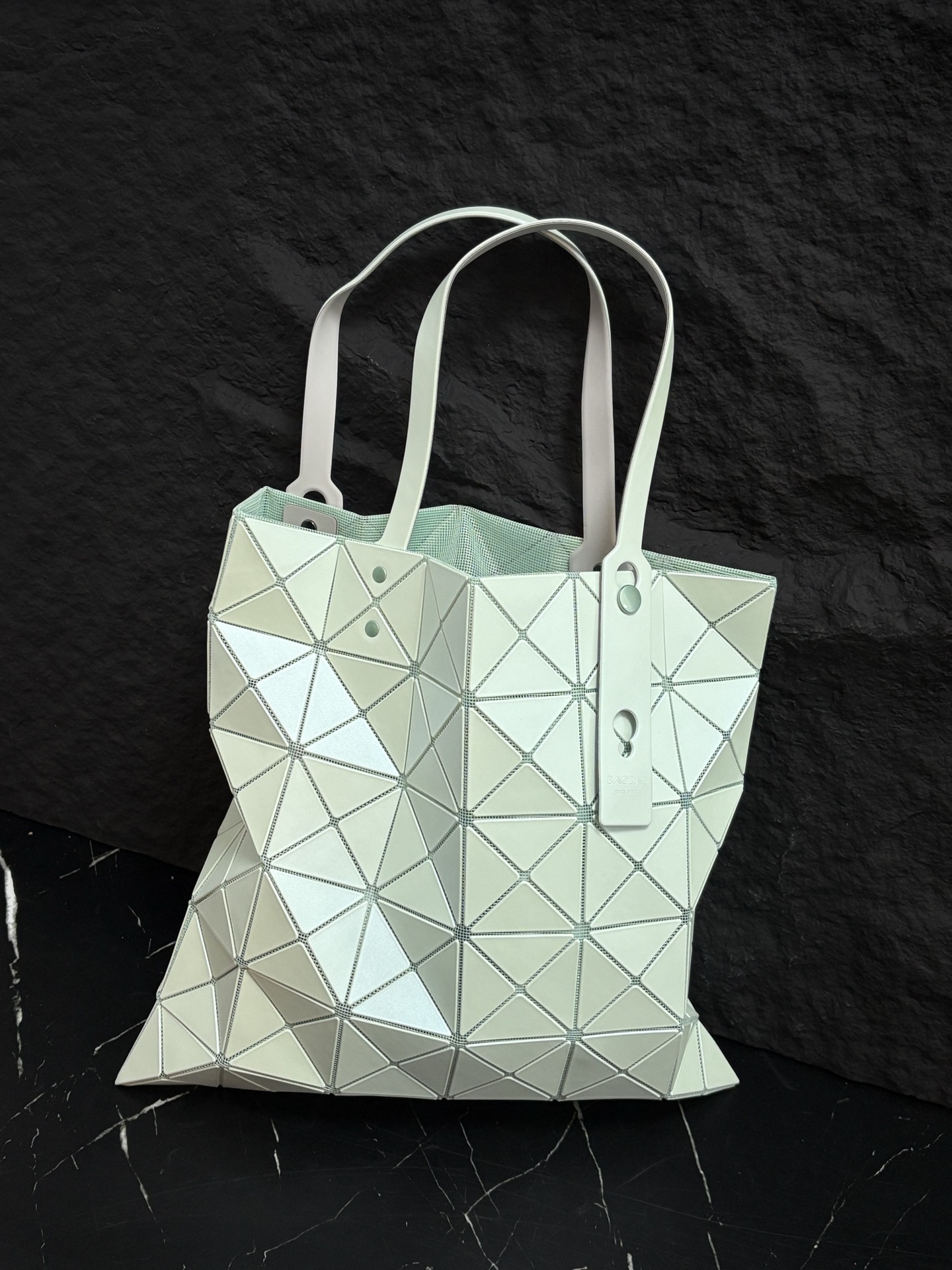 BAO BAO ISSEY MIYAKE ジオメトリック トートバッグ カラーメタル デザイン
