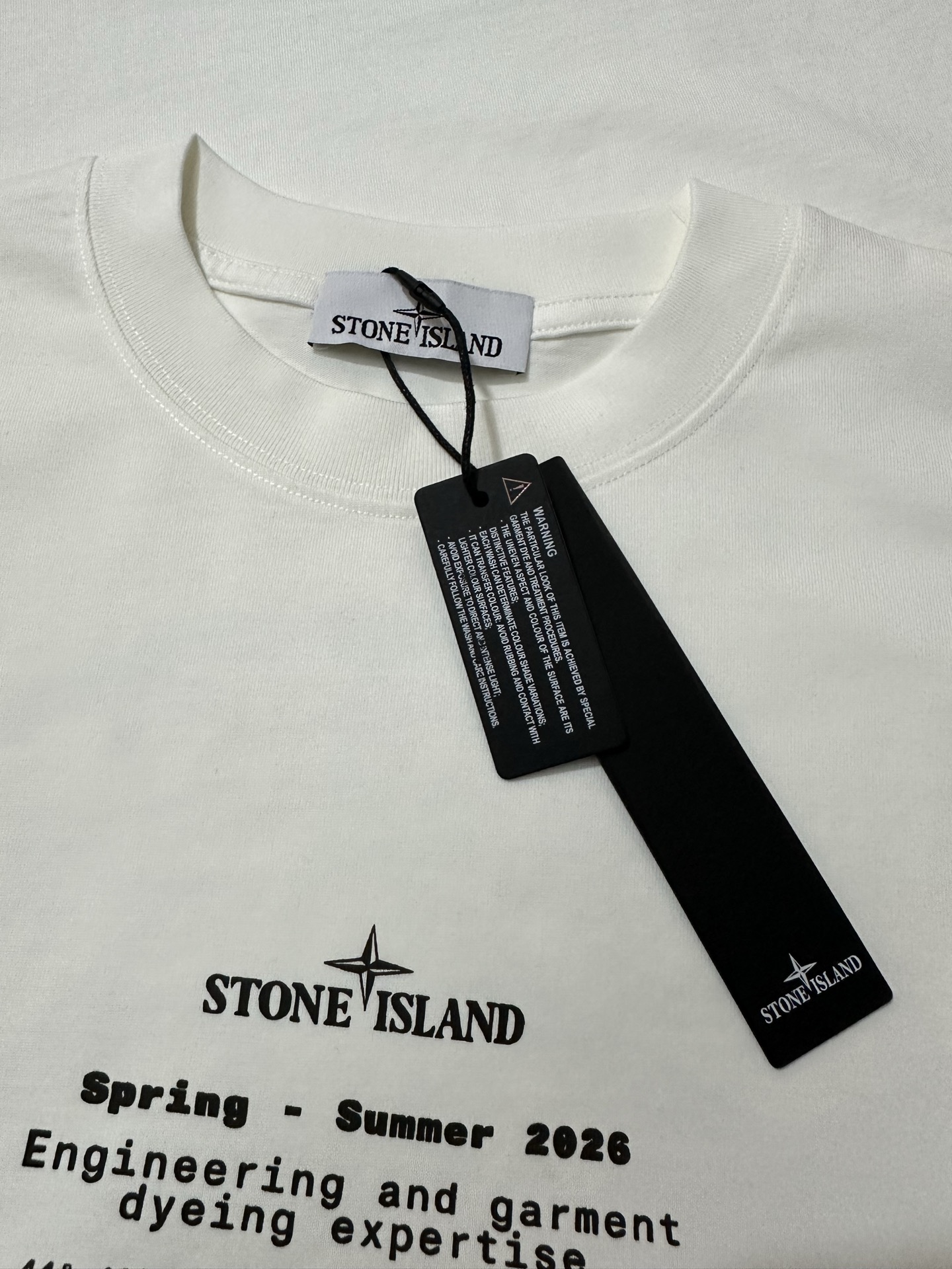 STONE ISLAND（ストーンアイランド）コンパス グラフィック ロングスリーブTシャツ