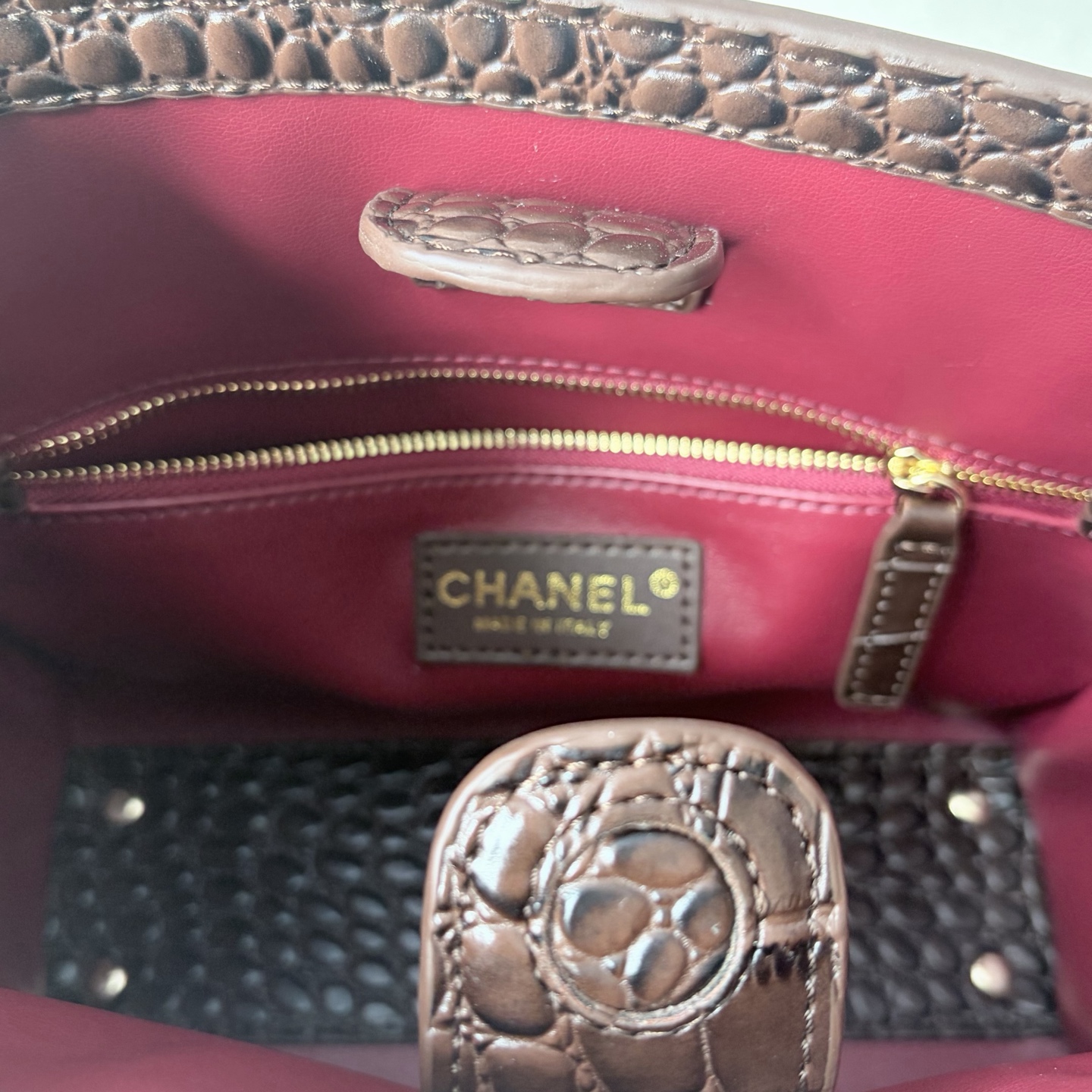 CHANEL 2027春夏 クロコダイル型押し トートバッグ ブラウン