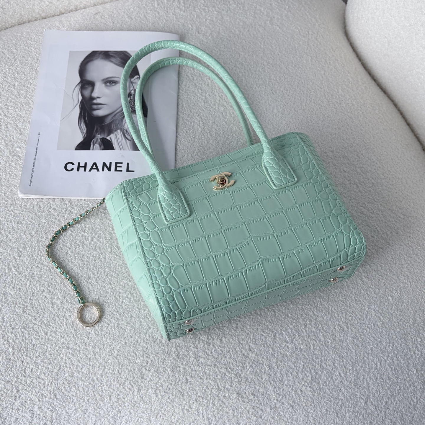 CHANEL 2027春夏 クロコダイル型押し トートバッグ ミントグリーン