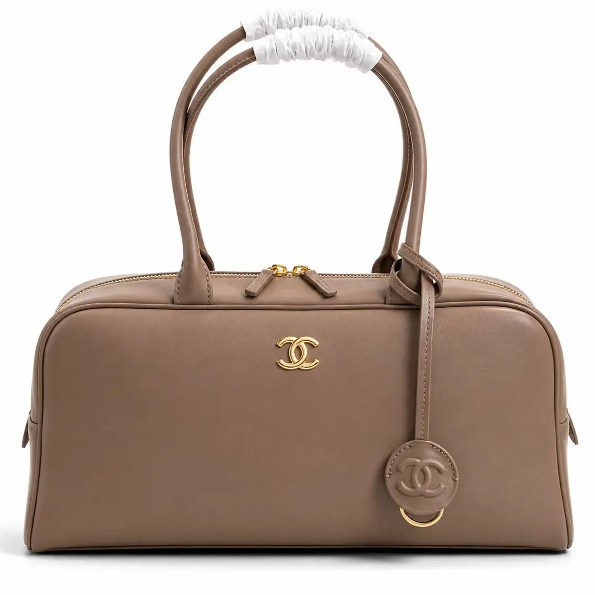 CHANEL 26S ボウリングバッグ｜上質スムースレザー×ゴールド金具｜レトロミニマル ボストンバッグ レディース