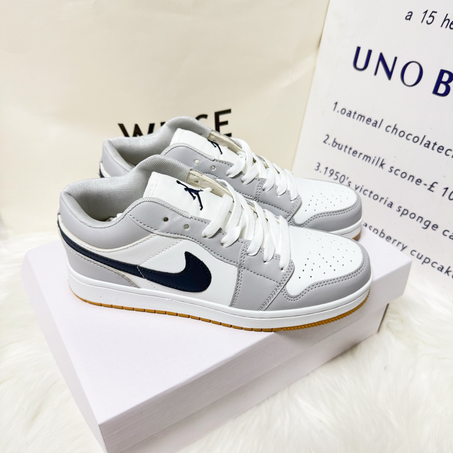 AJ1 Low-Top Sports Sneakers for Men and Women, Casual Sneakers