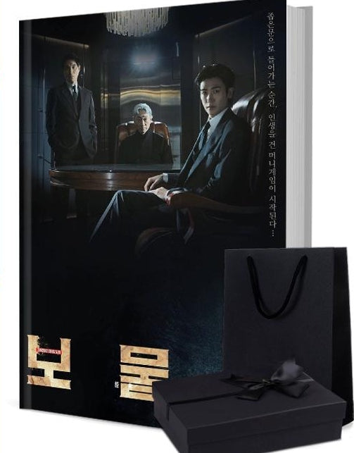 スン・チエン(孫千) 写真集1冊 A4ポスター4枚 しおり4枚 LOMOカード10枚-華流グッズストア
