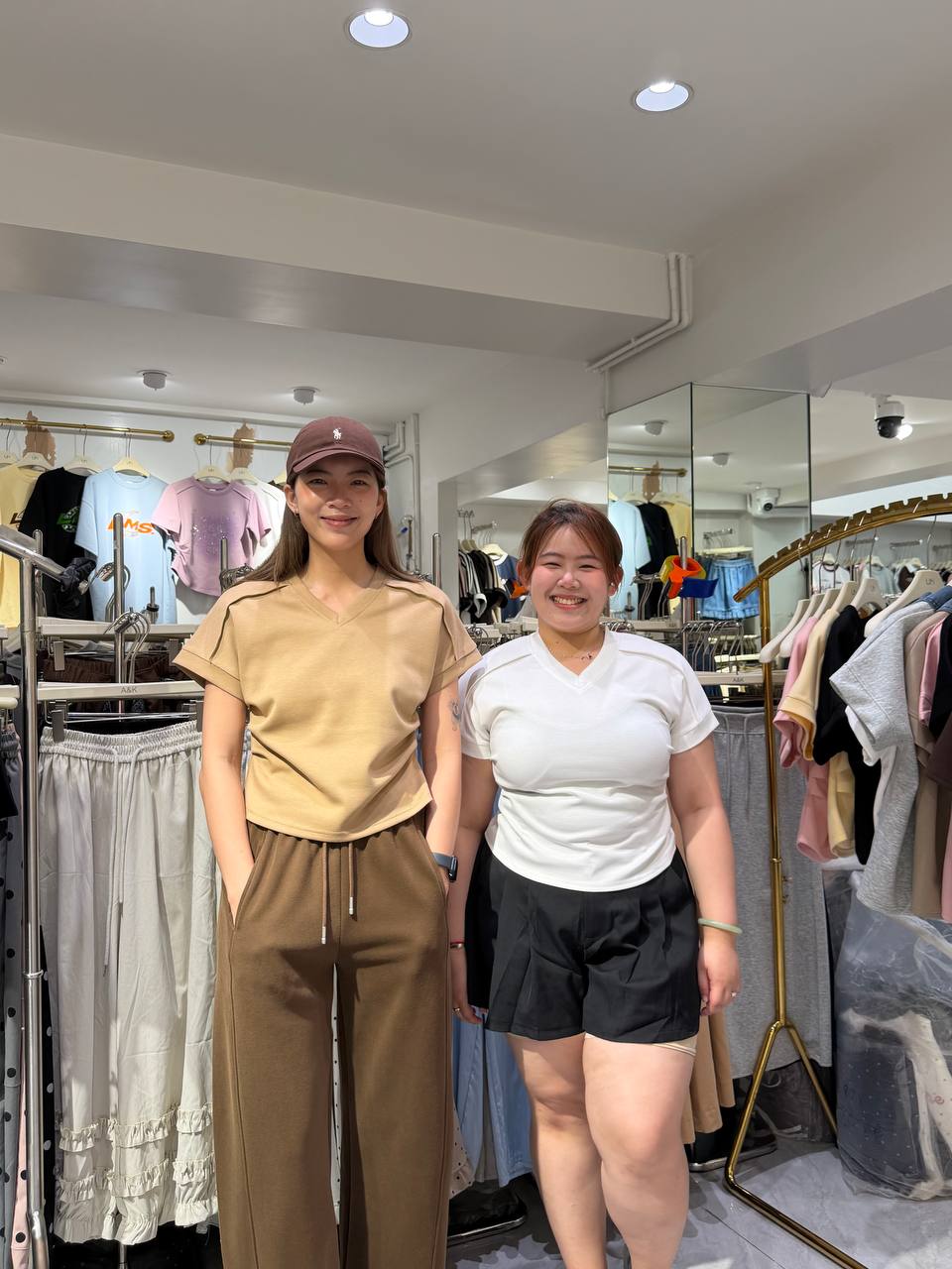 UM84 Julia V Top