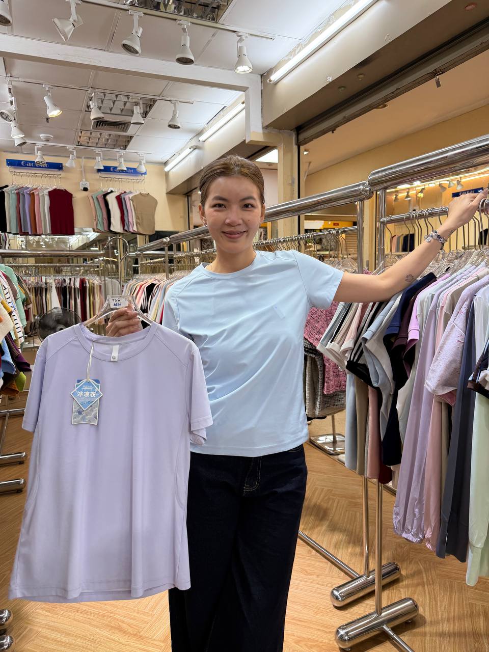 GG66 girly sportie top 女版