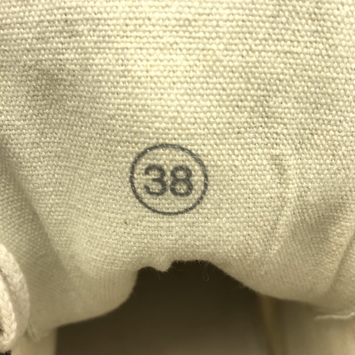 JW Anderson / ジェイダブルアンダーソン | EMBOSSED LOGO LEATHER SNEAKER ロゴエンボス レザー ハイカット スニーカー | 38 | レディース