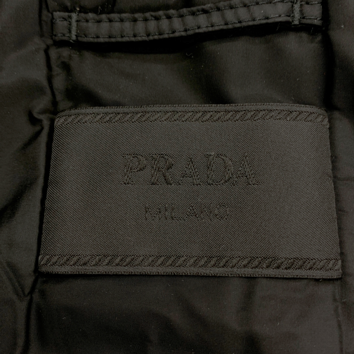 PRADA / プラダ | 2022AW | Re-Nylon トライアングルロゴ パデット ナイロンジャケット | M | メンズ