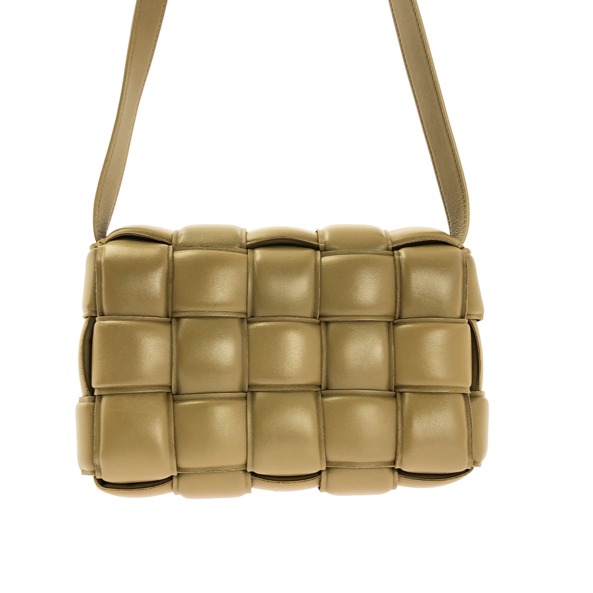 BOTTEGA VENETA / ボッテガヴェネタ | マキシイントレチャート パデットカセット レザー ショルダーバッグ |