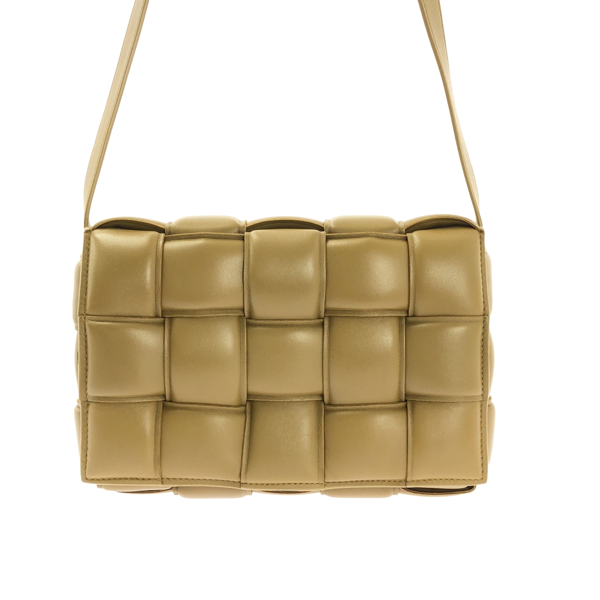 BOTTEGA VENETA / ボッテガヴェネタ | マキシイントレチャート パデットカセット レザー ショルダーバッグ |