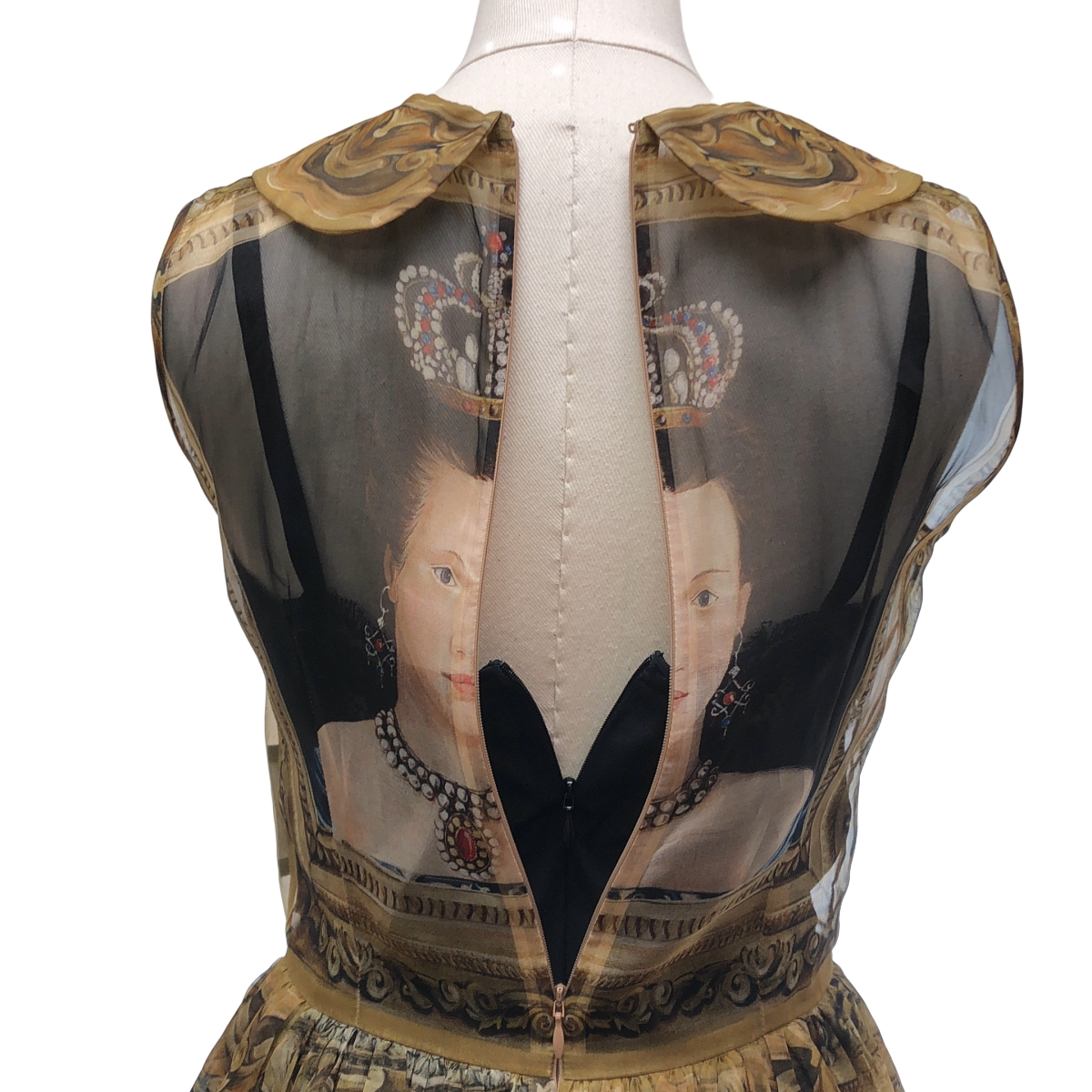 DOLCE＆GABBANA / ドルチェ＆ガッバーナドルガバ | Queen print Organza シルク ラウンドカラー ワンピース | 36 | レディース