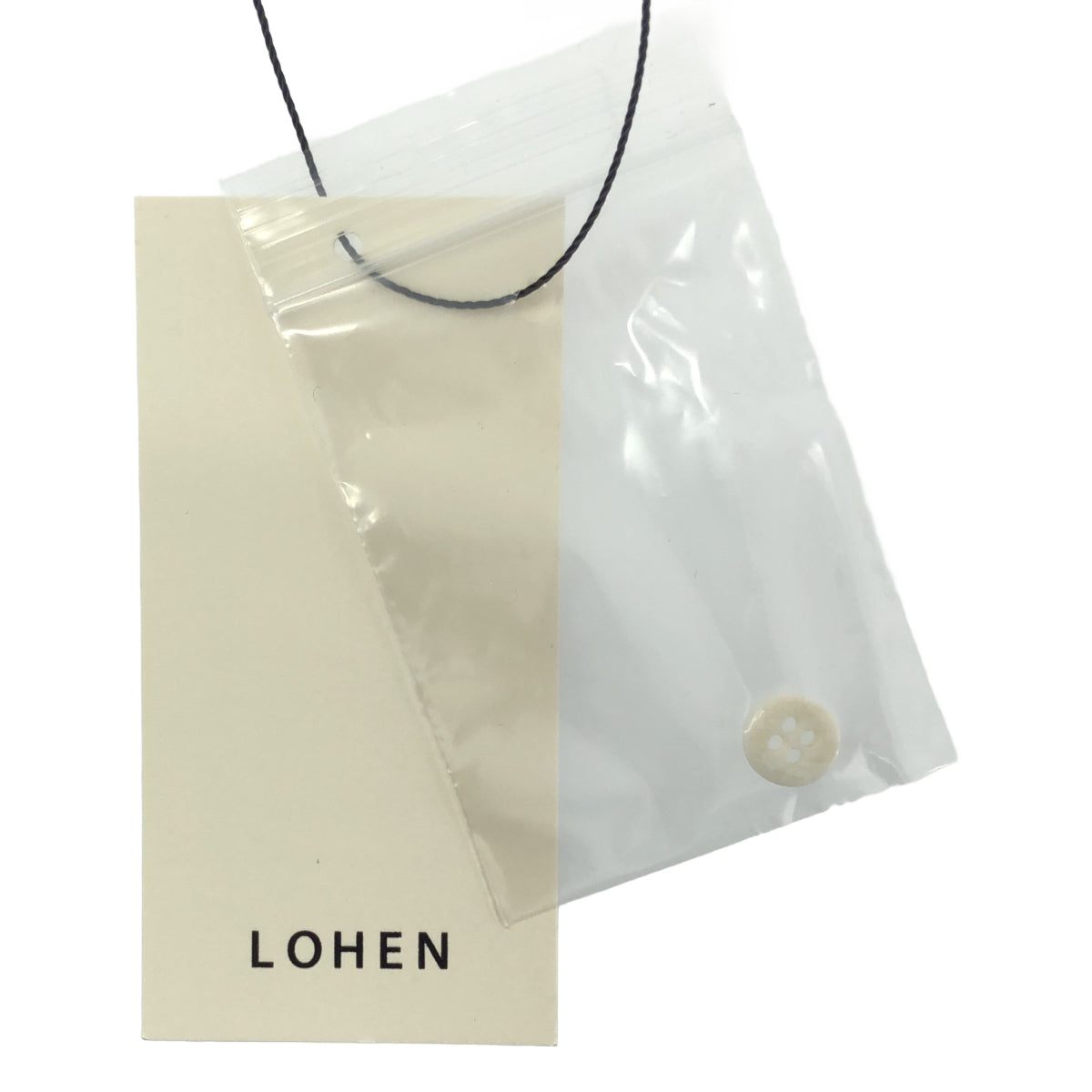 【新品】lohen ローヘン CUT OFF BALLOON BLOUSE 白 新品】lohen ローヘン CUT OFF BALLOON BLOUSE 白 の通販 by minne's