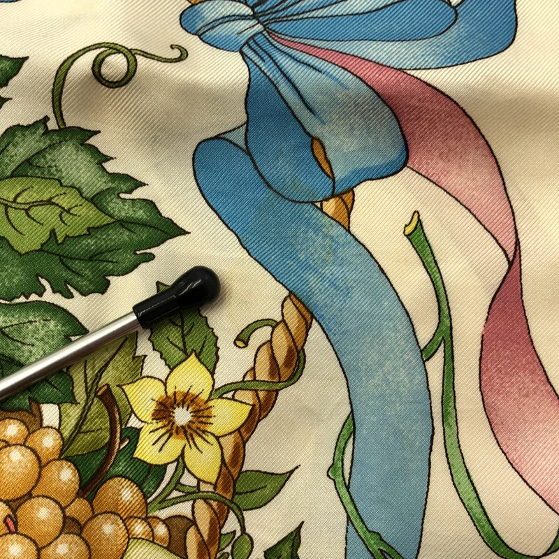 GUCCI / グッチ | 総柄 ロゴスカーフ |