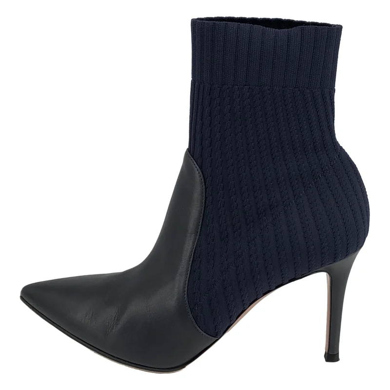 Gianvito Rossi / ジャンヴィトロッシ | ポインテッドトゥ ショートブーツ | 37 | レディース