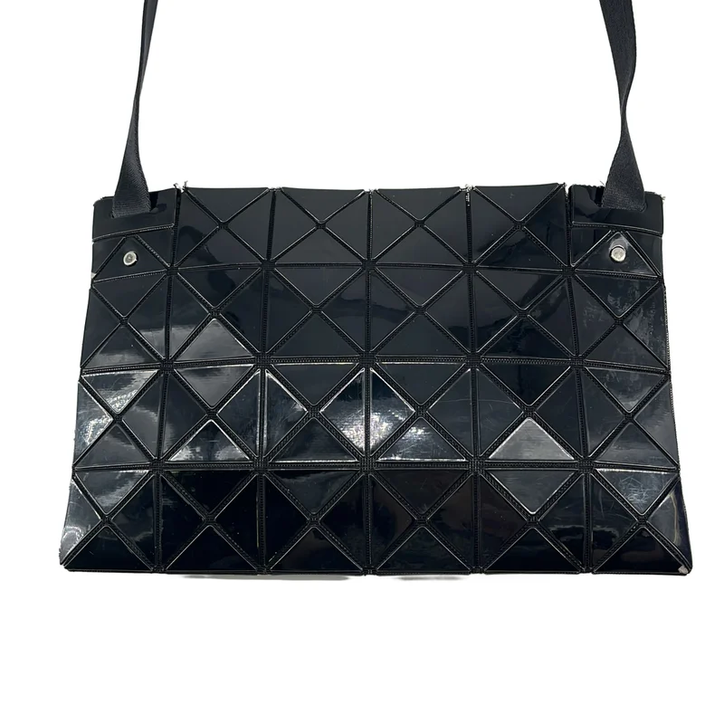 BAO BAO ISSEY MIYAKE / バオバオイッセイミヤケ | サコッシュ ショルダーバッグ |