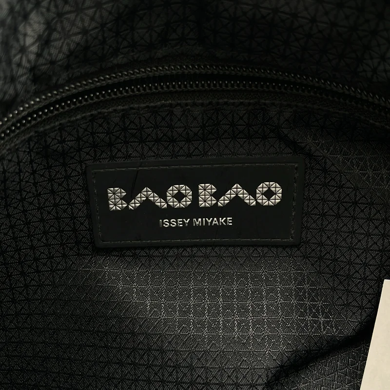 BAO BAO ISSEY MIYAKE / バオバオイッセイミヤケ | サコッシュ ショルダーバッグ |