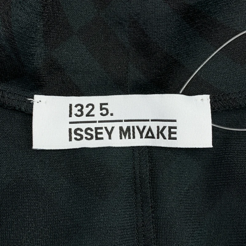132 5. ISSEY MIYAKE / 1325.イッセイミヤケ | ボーダー シアー ハイネック カットソー | 2 | レディース