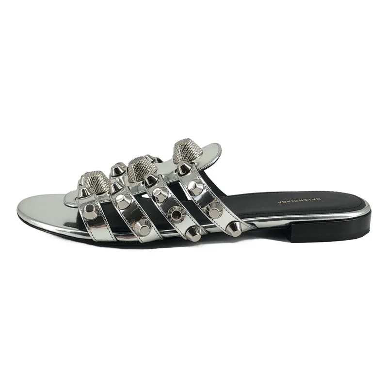 BALENCIAGA / バレンシアガ | パテントレザー スタッズ フラットサンダル | 36 | レディース