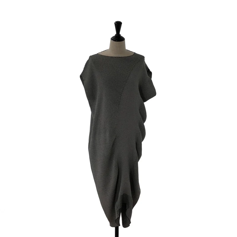 ISSEY MIYAKE / イッセイミヤケ | 2022SS | ボーダー柄 ワンピース | 2 | レディース