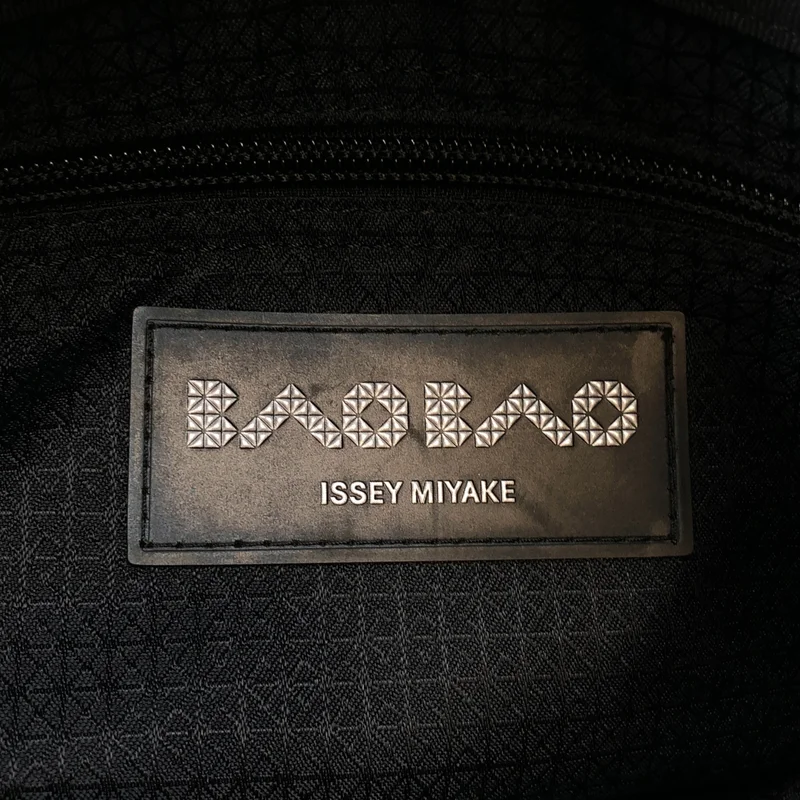 BAO BAO ISSEY MIYAKE / バオバオイッセイミヤケ | 2019AW | LUCENT METALLIC トートバッグ |