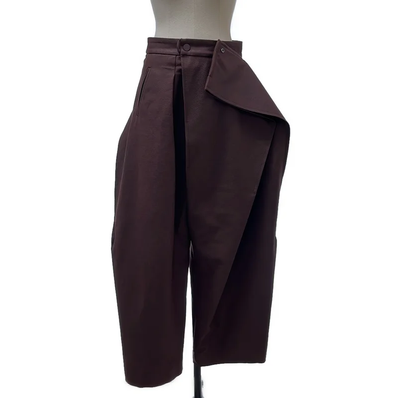 ISSEY MIYAKE / イッセイミヤケ | 2026SS | PRONOUNCED BODY / フェイクレザー 変形 アシンメトリー ワイドパンツ | 1 | レディース