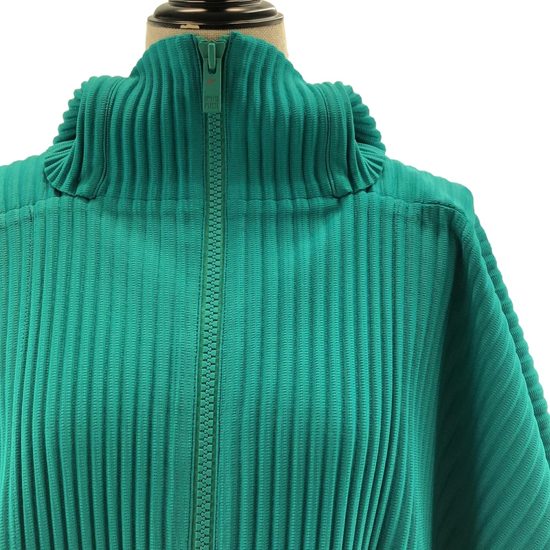 HOMME PLISSE ISSEY MIYAKE / オムプリッセイッセイミヤケ | 2025SS | MONTHLY COLOR MAY / プリーツ オーバーシルエット ロゴジップ ジャケット フーディ | 4 | メンズ