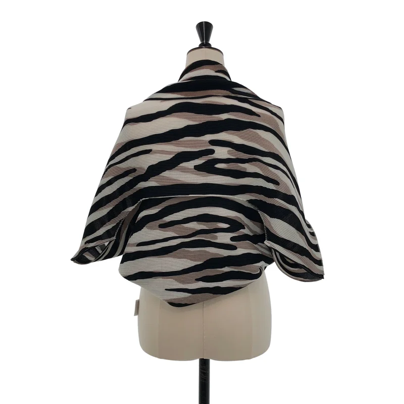 me ISSEY MIYAKE / ミーイッセイミヤケ | プリーツ カモフラージュ ボレロ |
