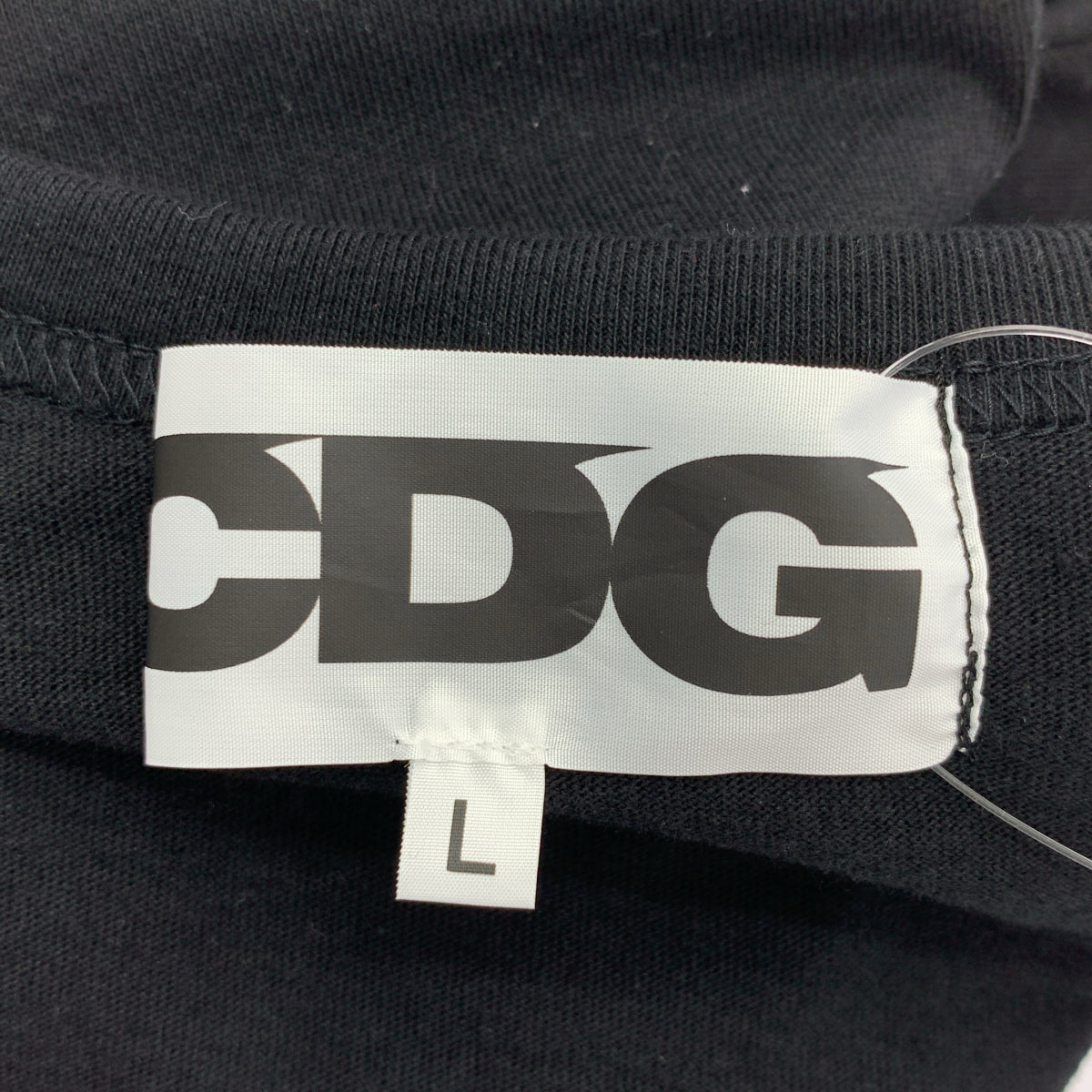 CDG by Comme des Garcons. / シーディージー コムデギャルソン | ロゴ