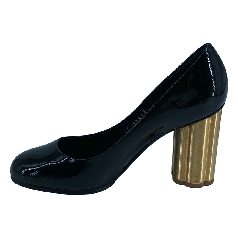 Salvatore Ferragamo / サルヴァトーレフェラガモ | Lucca パテントレザー パンプス | 5 | レディース