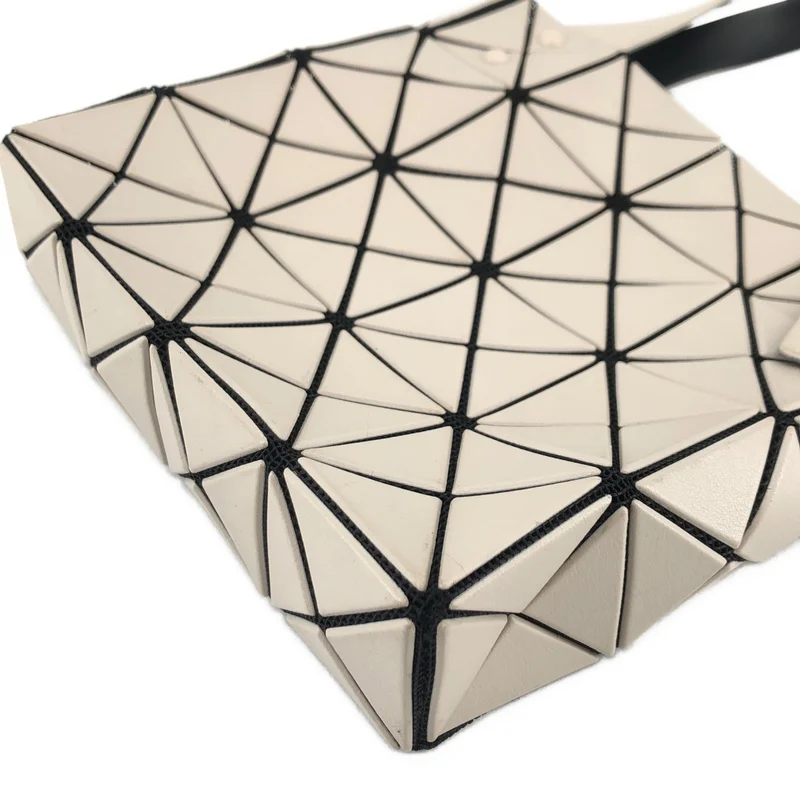 BAO BAO ISSEY MIYAKE / バオバオイッセイミヤケ | CARAT ミニハンドバッグ |