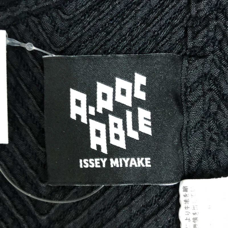 A-POC ABLE ISSEY MIYAKE / エイポックエイブルイッセイミヤケ | 2024AW | TYPE-O プリーツ 変形 カーディガン | 2 | レディース