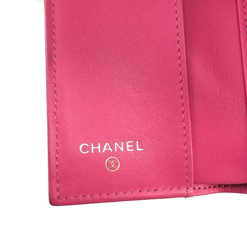 CHANEL / シャネル | マトラッセ キャビアスキン 三つ折り財布 |