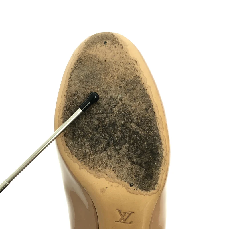 Louis Vuitton / ルイヴィトン | パテントレザー パドロック パンプス | 39 | レディース