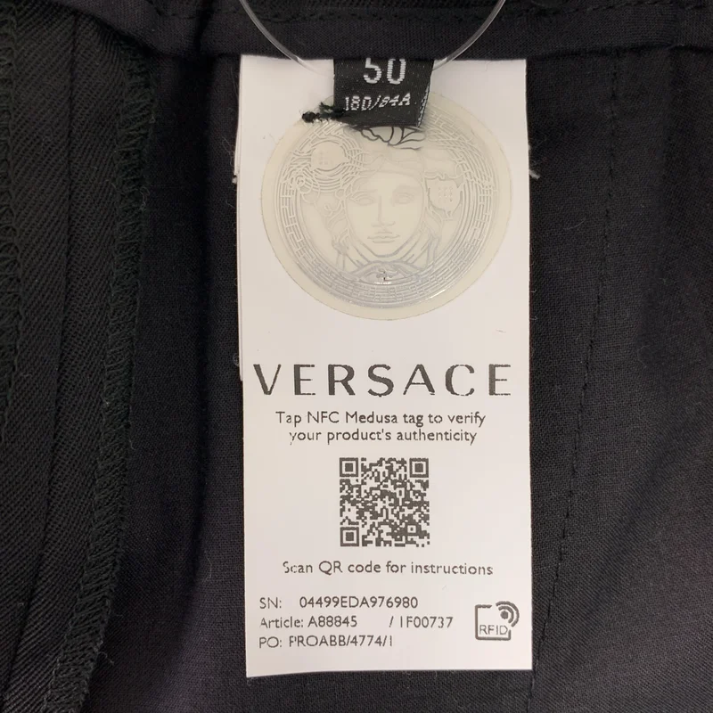 VERSACE / ヴェルサーチ | ロゴ刺しゅう テーパード イージーパンツ | 50 | メンズ