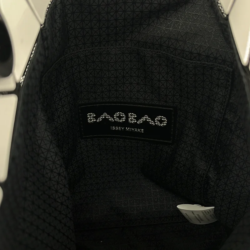 BAO BAO ISSEY MIYAKE / バオバオイッセイミヤケ | BEYOND / ビヨンド 変形 ハンド トートバッグ |