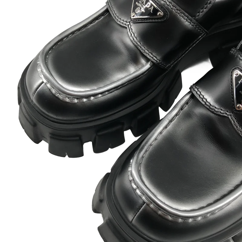 PRADA / プラダ | モノリス ブラッシュドレザー トライアングルロゴ プラットフォームローファー | 6 1/2 | メンズ