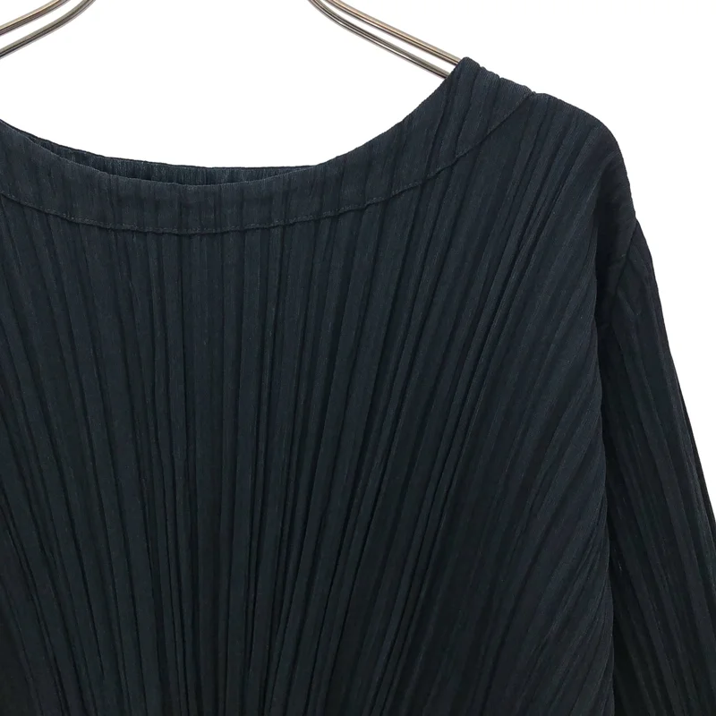 PLEATS PLEASE ISSEY MIYAKE – KLD