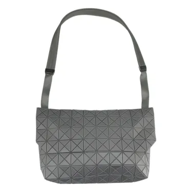 BAO BAO ISSEY MIYAKE / バオバオイッセイミヤケ | メッセンジャー