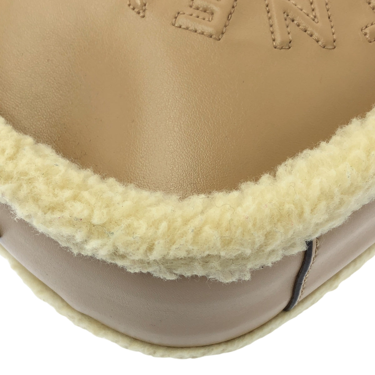 【美品】  STELLA McCARTNEY / ステラマッカートニー | Small Camera Bag Fff & Alter Mat / レザー ボア ロゴ ショルダーバッグ | ベージュ | レディース 美品】 STELLA McCARTNEY / ステラマッカートニー | Small Camera Bag