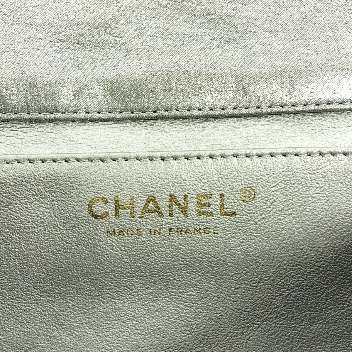 CHANEL / シャネル | マトラッセ メタリック レザー フラップ チェーン