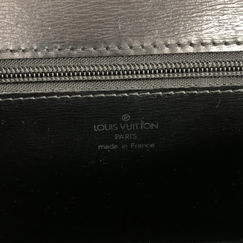 Louis Vuitton / ルイヴィトン | M52572 / エピ ポシェット アルシュ レザー ショルダーバッグ |