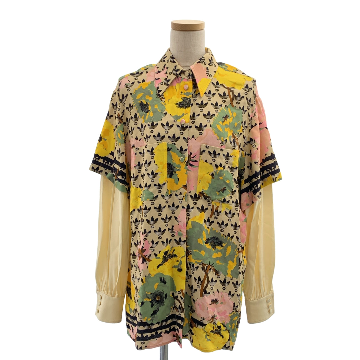 【美品】  GUCCI / グッチ | × adidas  GG Trefoil Poppy Shirt / レーヨン トレフォイル ボリューム シャツ ブラウス | 38 | マルチカラー | レディース 美品】 GUCCI / グッチ | × adidas GG Trefoil Poppy Shirt / レーヨン