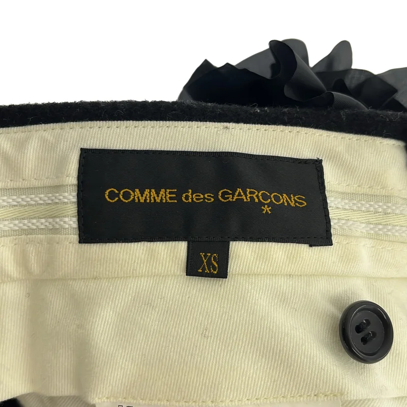 COMME des GARCONS / コムデギャルソン | 2011AW | ウール 2タック フリルショートパンツ | XS | レディース