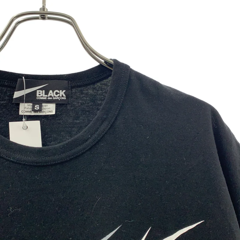 BLACK COMME des GARCONS / ブラックコムデギャルソン | 2024AW | × NIKE / ナイキ ロゴ プリント オーバーシルエット Tシャツ カットソー | S | メンズ