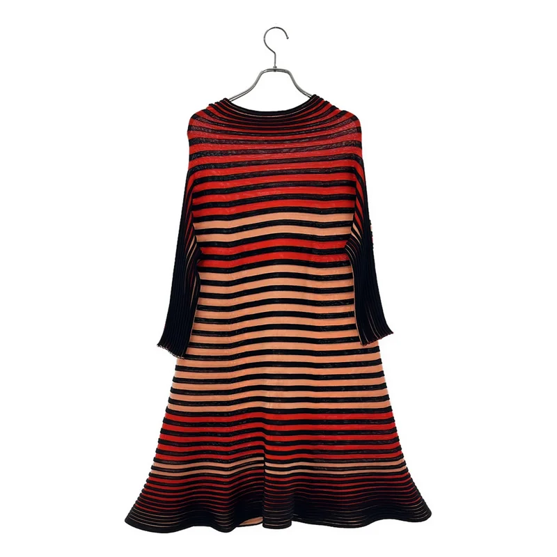 PLEATS PLEASE ISSEY MIYAKE / プリーツプリーズイッセイミヤケ | フレア カットソー PP13-KK711 | 3 | レディース