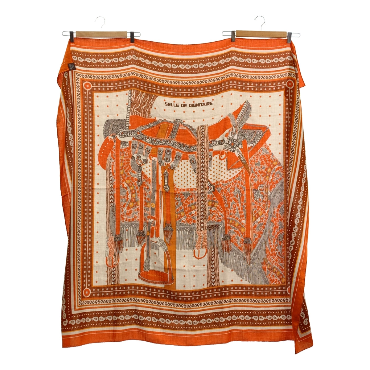 エルメス HERMES SELLE DE DIGNITAIRE BANDANA H243870S カレジェアン140 ショール Selle de Dignitaire Bandana shawl 140 | Hermès UAE