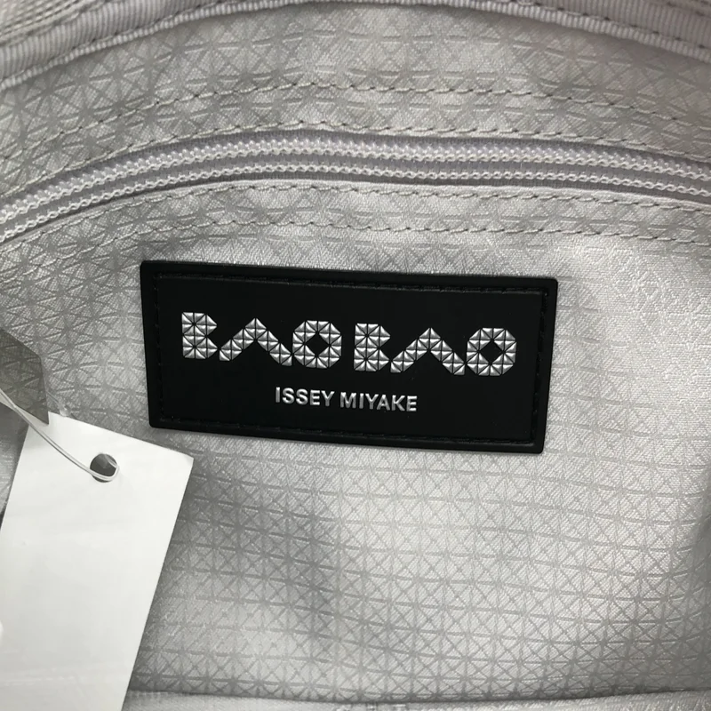 BAO BAO ISSEY MIYAKE / バオバオイッセイミヤケ | CARAT トートバッグ |