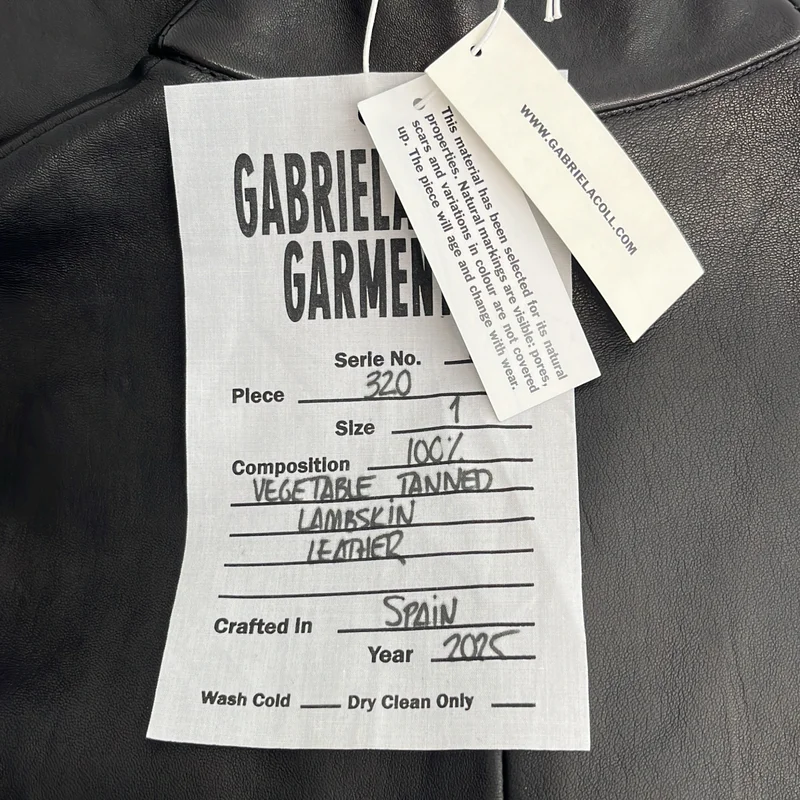 GABRIELA COLL GARMENTS / ガブリエラコールガーメンツ | 2025 | VEGETABLE TANNED LAMSKIN レザー スリーブレス ワンピース | 1 | レディース